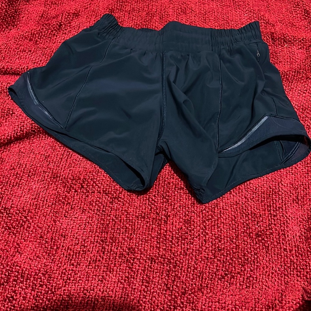 LULULEMON Hotty Hot Short